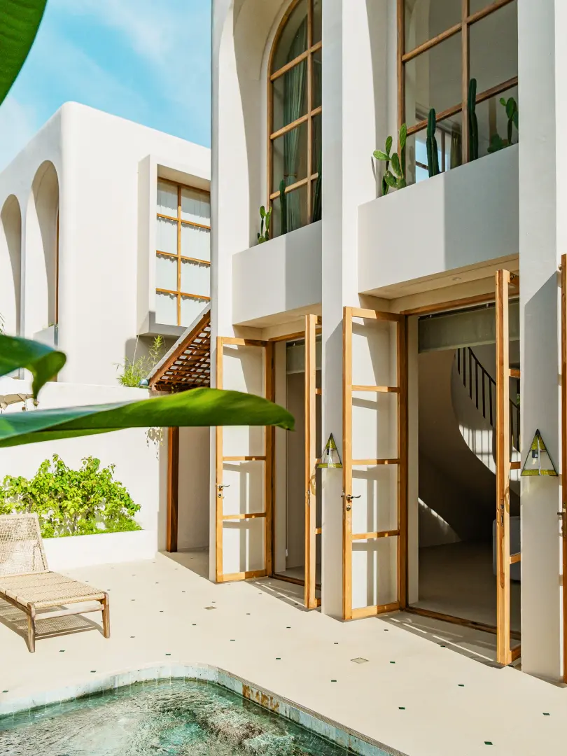 Villa lakoa potrait image 1 2